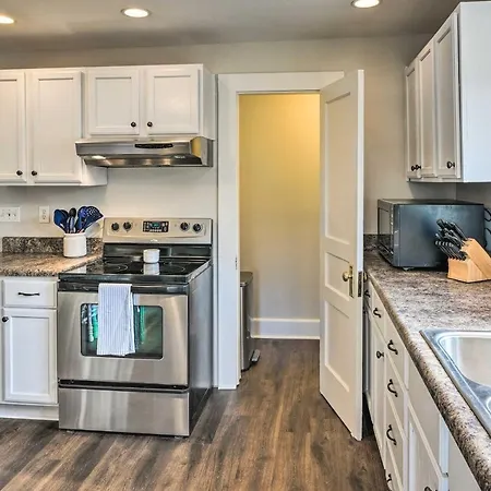 Pet-Friendly Greensboro Vacation Rental! Exterior photo